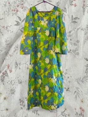 Vintage 60s Flower Power Maxi Dress Empire Waist Wide Sleeves Psychedelic